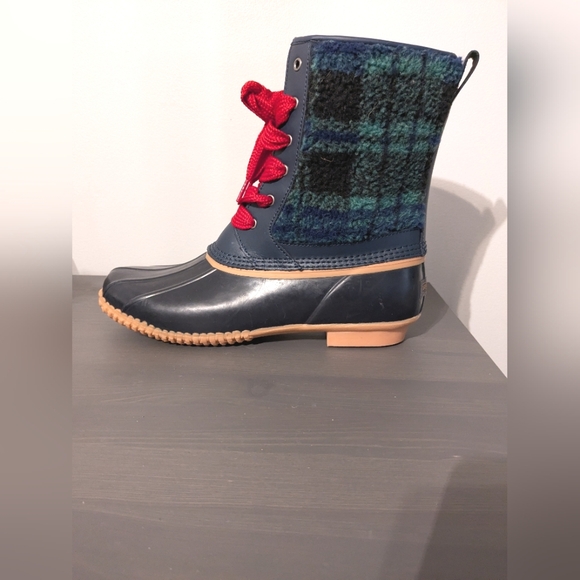 Land's End Tartan Sherpa Duck Boots - Picture 1 of 6